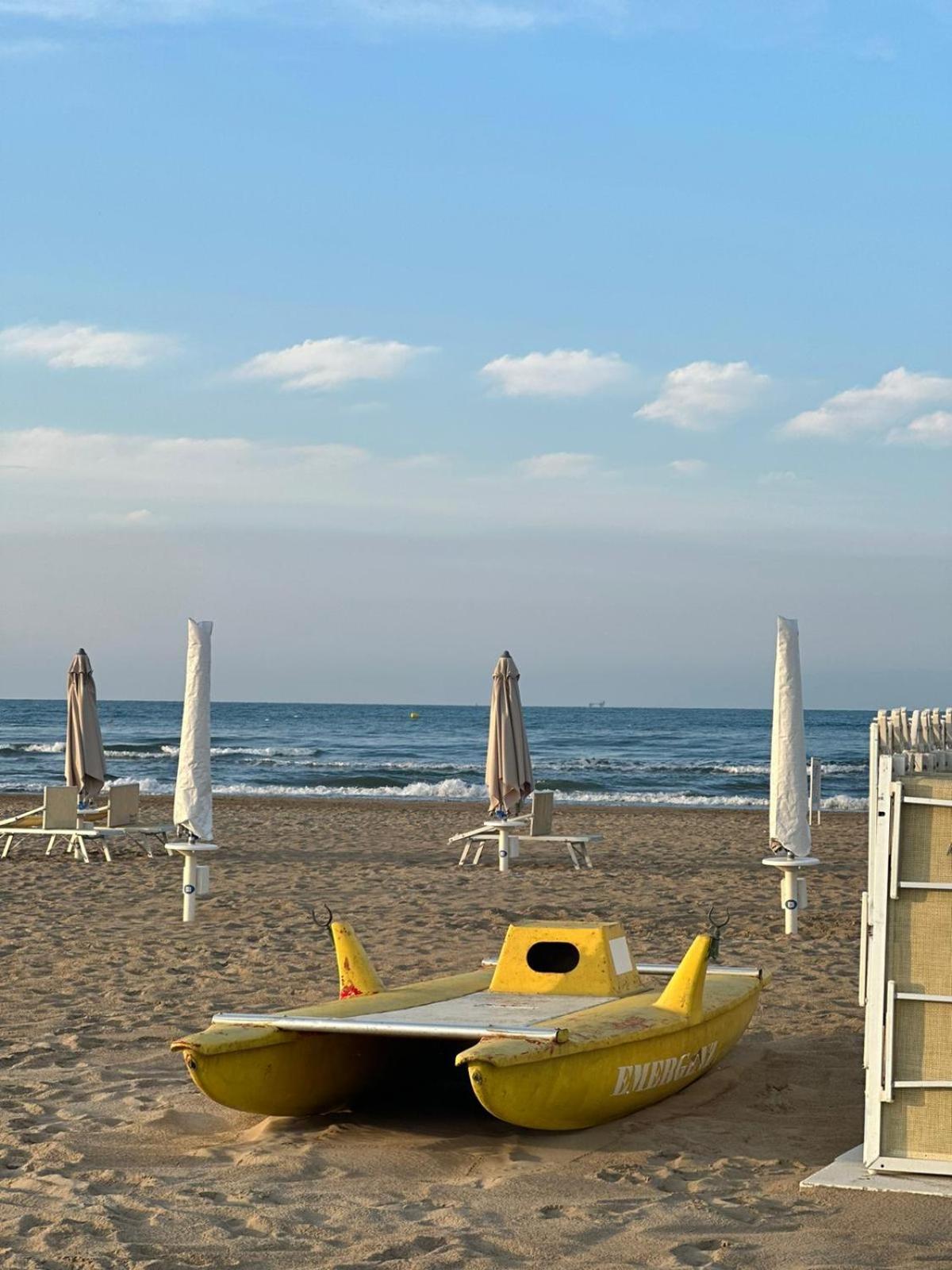 Hotel Neyra Beach Rimini Eksteriør bilde